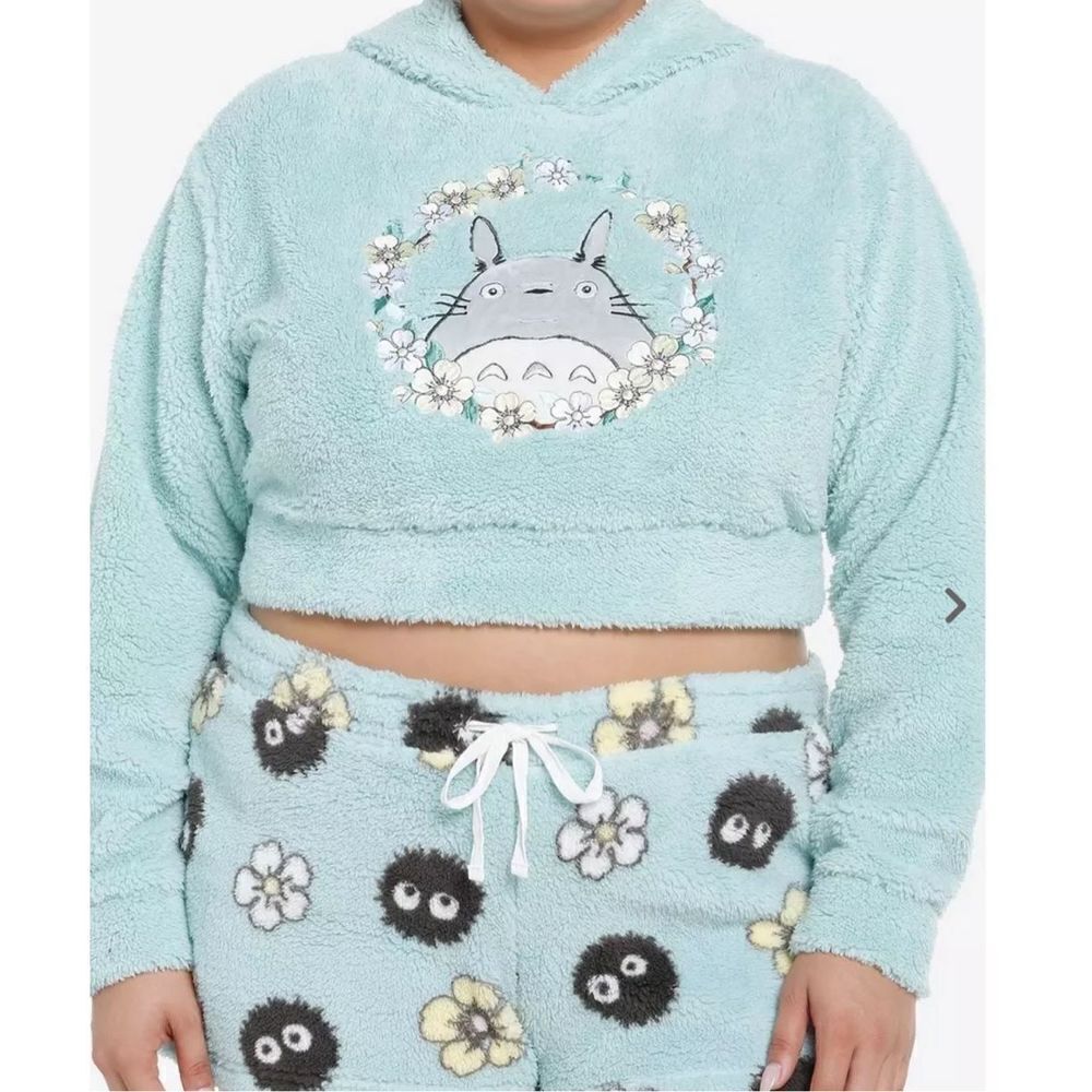 Studio Ghibli My Neighbor Totoro Floral Sherpa Lounge Top Cropped Mint Green Nwt